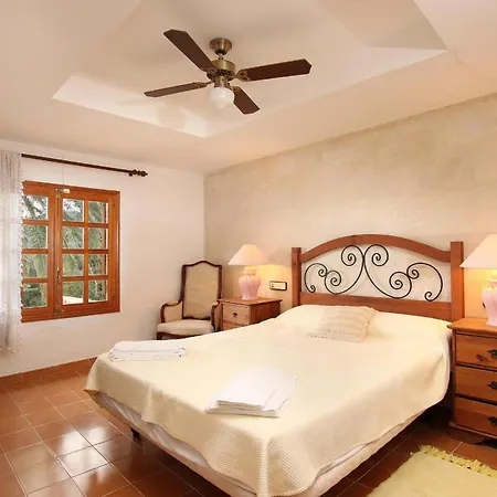 Solivellas Villa *